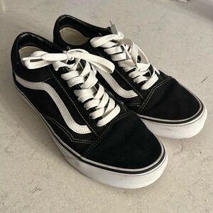 Old Skool Vans 7.5/9